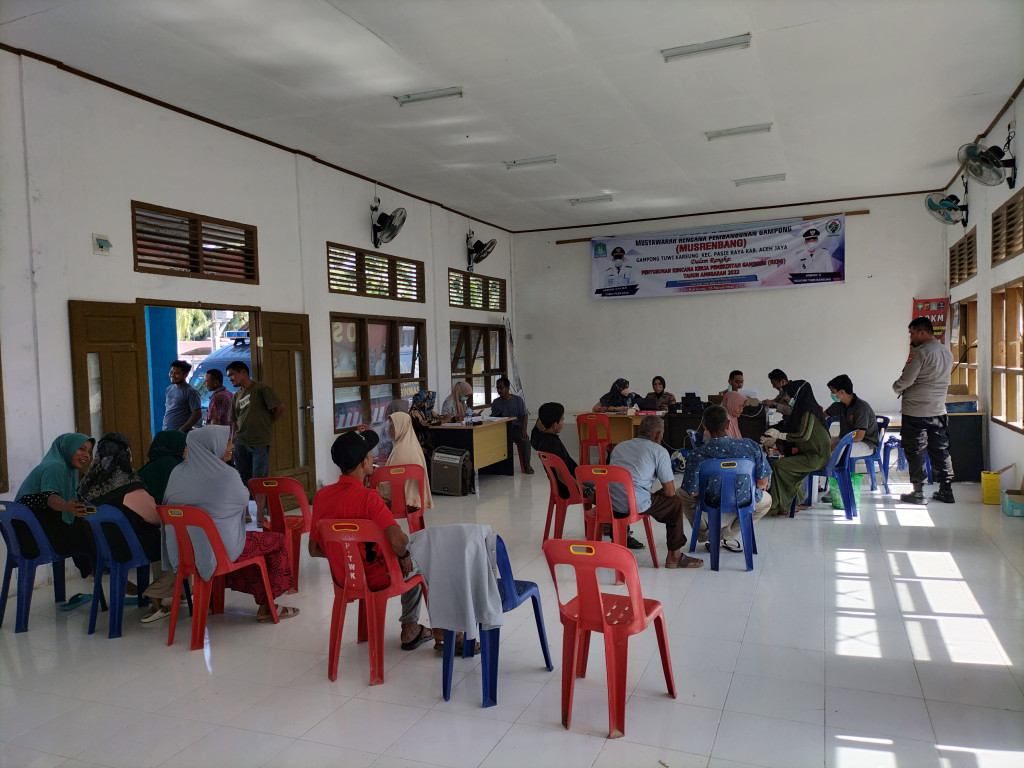 Kegiatan Vaksinasi Covid-19 di Aula Serbaguna Gp. Tuwi Kareung T.A. 2021
